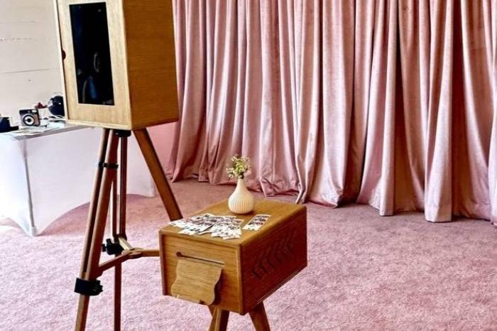 Stay Golden Photo Booth - Wedding  in San Dimas, Los Angeles County, California